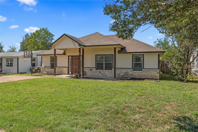 1015 S Adams Street, Mcgregor, TX 76657
