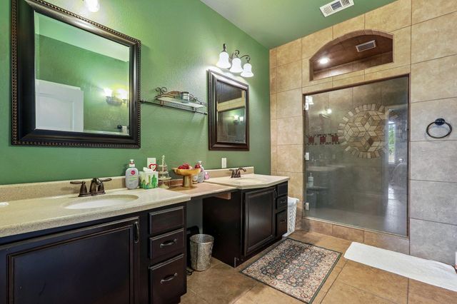 286 Simpson Ave, Cedar Creek, TX 78612