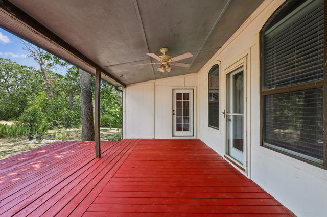 286 Simpson Ave, Cedar Creek, TX 78612