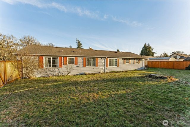 406 Dupont Avenue, Dupont, WA 98327