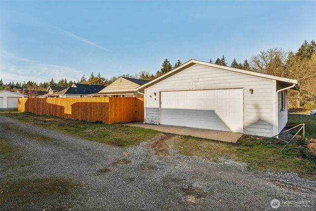 406 Dupont Avenue, Dupont, WA 98327