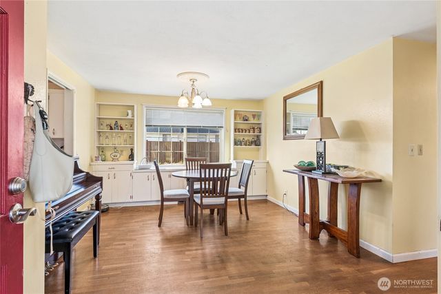 406 Dupont Avenue, Dupont, WA 98327