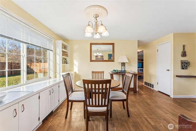 406 Dupont Avenue, Dupont, WA 98327