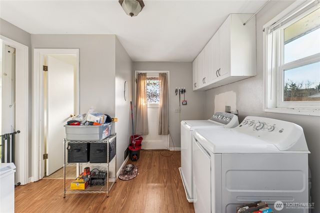 406 Dupont Avenue, Dupont, WA 98327