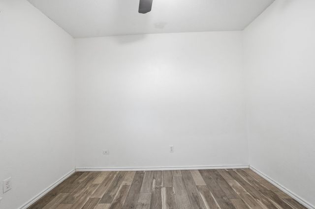 5717 Cedar Ridge Drive, Arlington, TX 76017