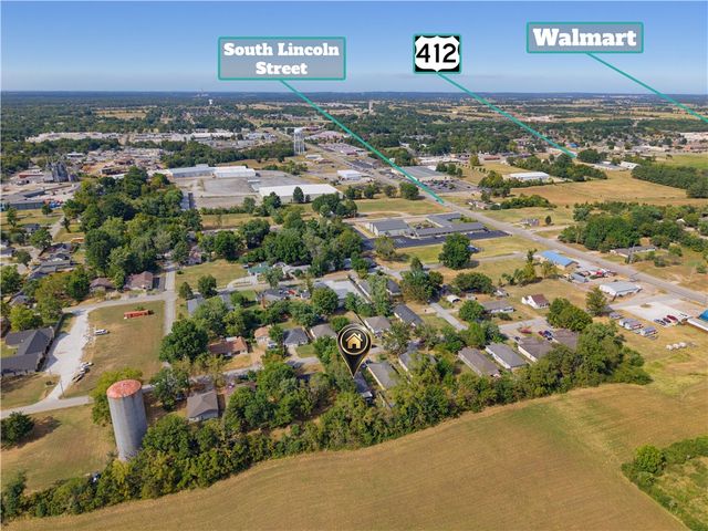 1116 E Jewell Street, Siloam Springs, AR 72761