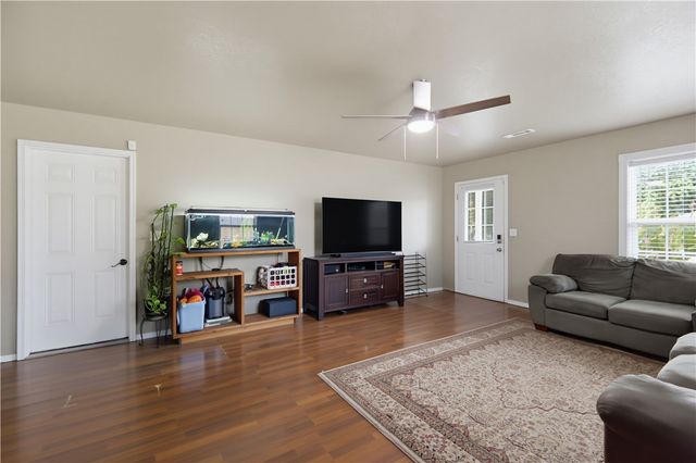 1116 E Jewell Street, Siloam Springs, AR 72761