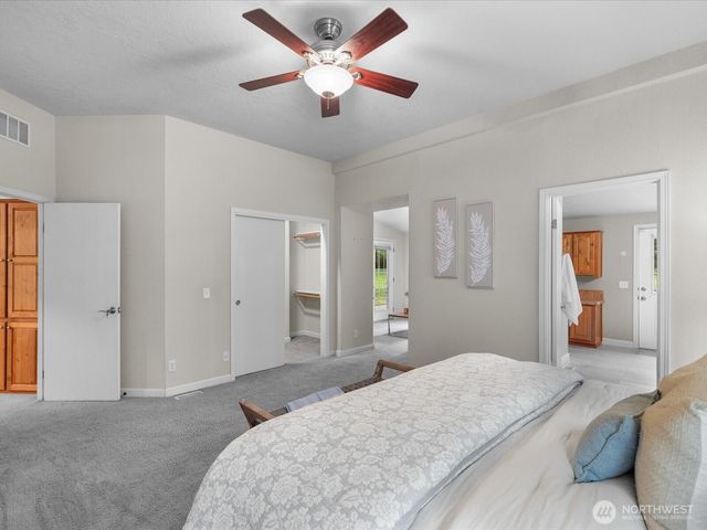 23322 N Lake Cochran Road, Monroe, WA 98272