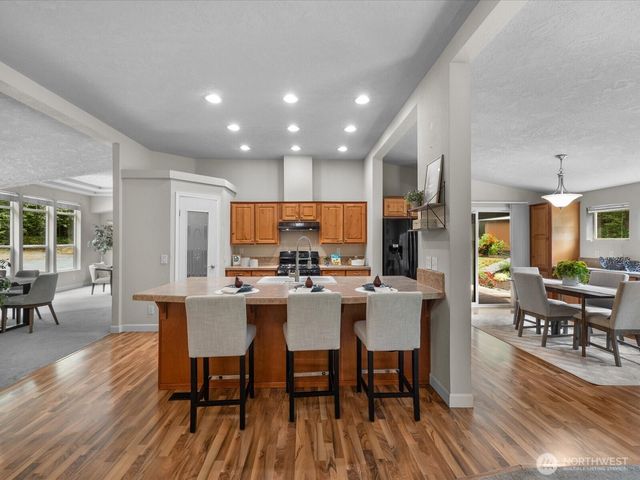 23322 N Lake Cochran Road, Monroe, WA 98272