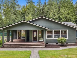 23322 N Lake Cochran Road, Monroe, WA 98272