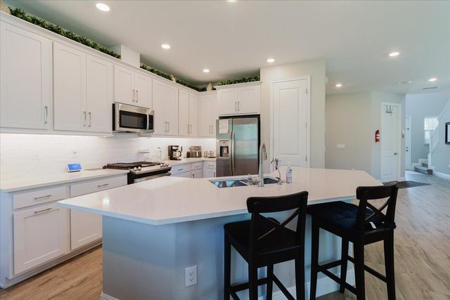 4531 ALMADA LANE SE, Wesley Chapel, FL 33543