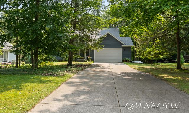 4677 Doug Drive, Fruitland Twp, MI 49461