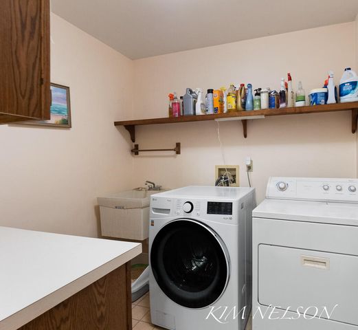 4677 Doug Drive, Fruitland Twp, MI 49461