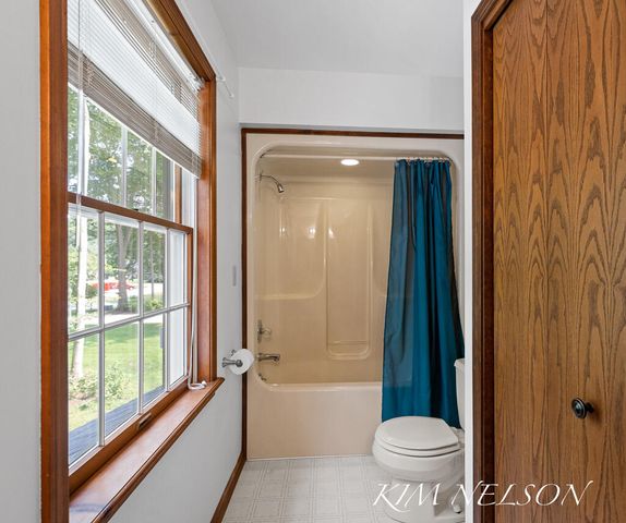 4677 Doug Drive, Fruitland Twp, MI 49461