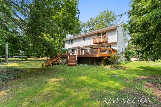 4677 Doug Drive, Fruitland Twp, MI 49461