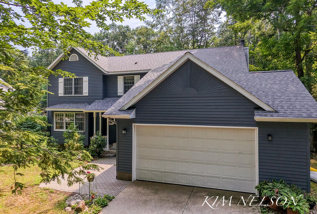 4677 Doug Drive, Fruitland Twp, MI 49461