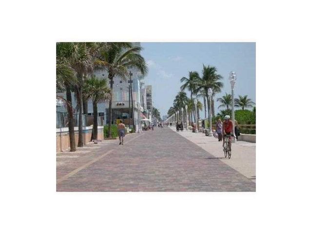343 Van Buren Street 3, Hollywood, FL 33019