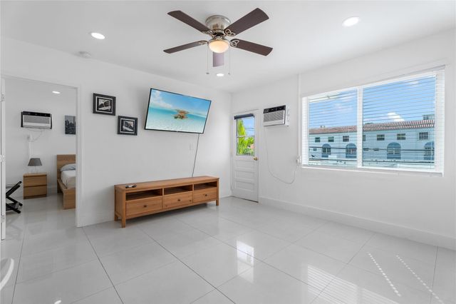 343 Van Buren Street 3, Hollywood, FL 33019