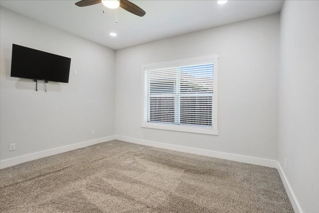 1226 W Elm Street, Denison, TX 75020