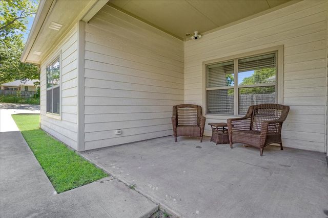 1226 W Elm Street, Denison, TX 75020