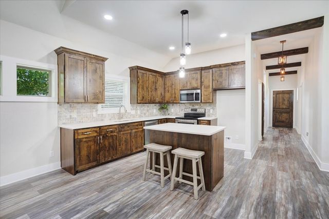 1226 W Elm Street, Denison, TX 75020