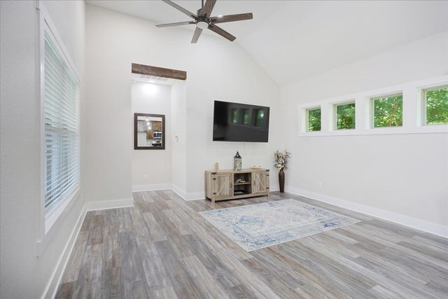 1226 W Elm Street, Denison, TX 75020