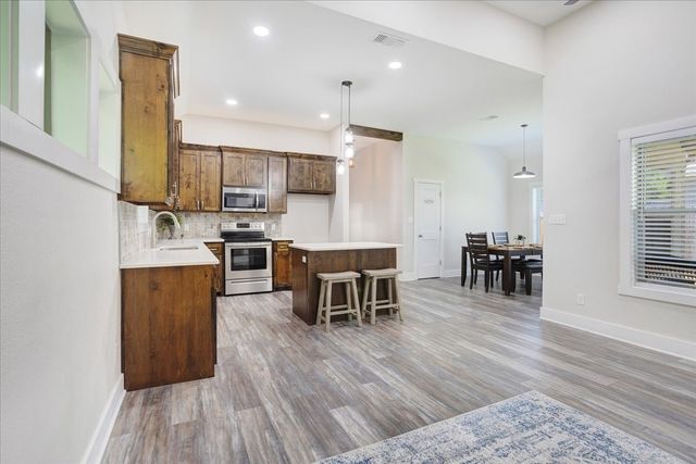 1226 W Elm Street, Denison, TX 75020