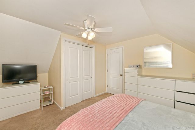 158 Tardy Lane S, Wantagh, NY 11793