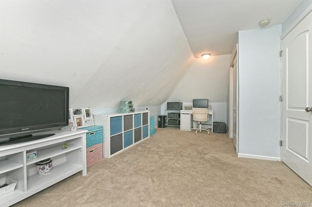 158 Tardy Lane S, Wantagh, NY 11793