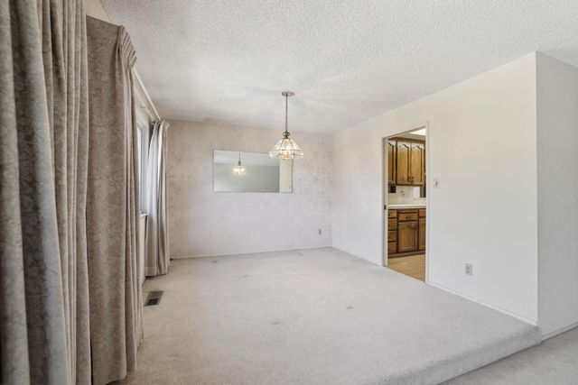 6319 Saint James Dr, Carmichael, CA 95608