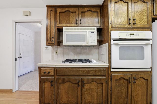 6319 Saint James Dr, Carmichael, CA 95608