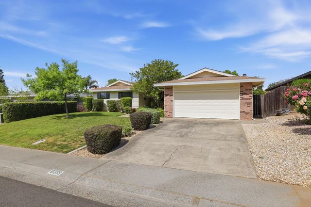 6319 Saint James Dr, Carmichael, CA 95608