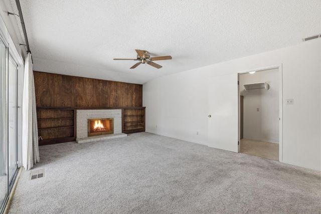 6319 Saint James Dr, Carmichael, CA 95608