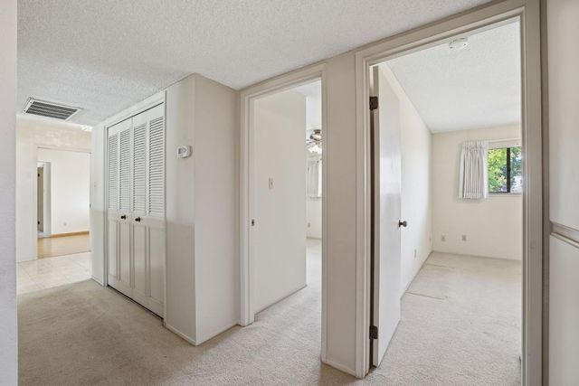 6319 Saint James Dr, Carmichael, CA 95608