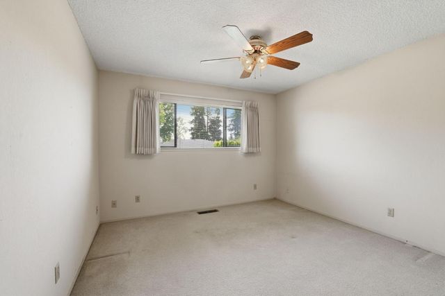 6319 Saint James Dr, Carmichael, CA 95608