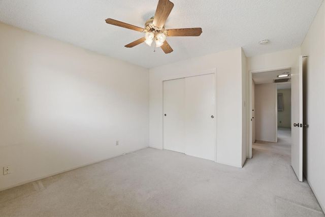 6319 Saint James Dr, Carmichael, CA 95608