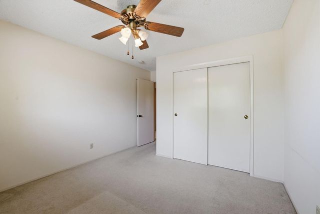 6319 Saint James Dr, Carmichael, CA 95608