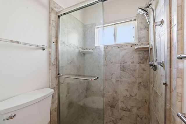 6319 Saint James Dr, Carmichael, CA 95608