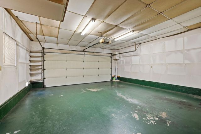 6319 Saint James Dr, Carmichael, CA 95608