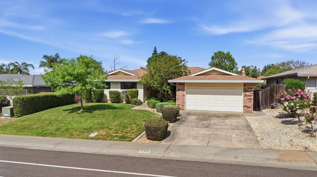6319 Saint James Dr, Carmichael, CA 95608