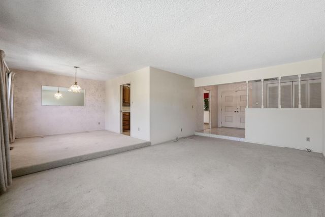 6319 Saint James Dr, Carmichael, CA 95608