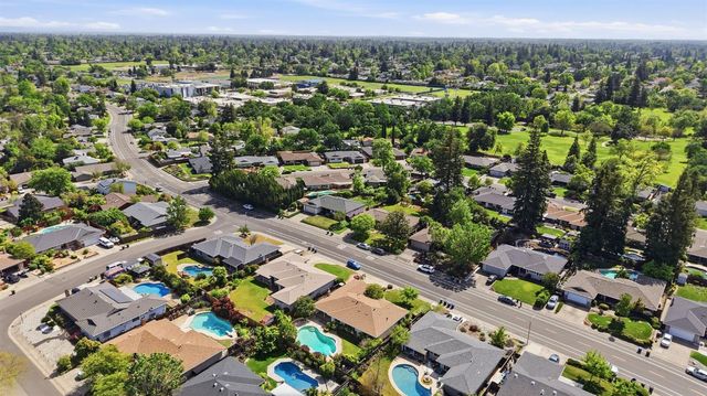 6319 Saint James Dr, Carmichael, CA 95608