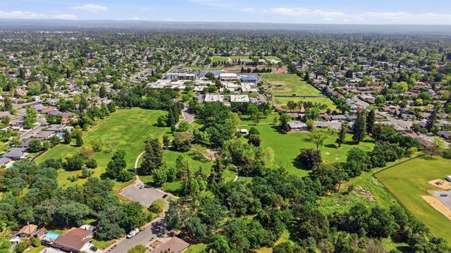 6319 Saint James Dr, Carmichael, CA 95608