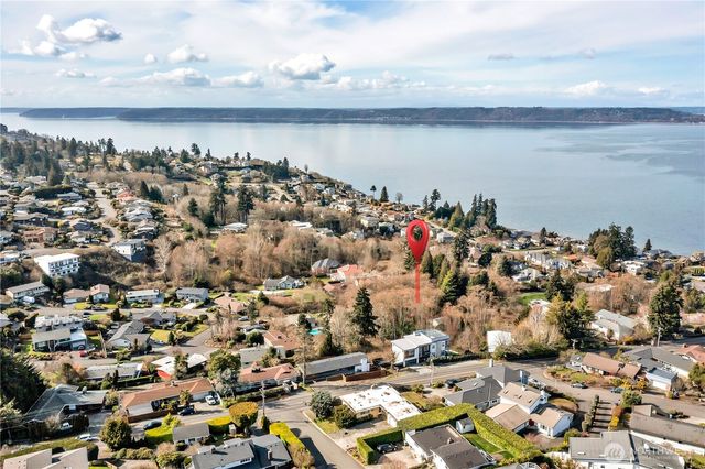 29500 2nd Avenue SW, Federal Way, WA 98023