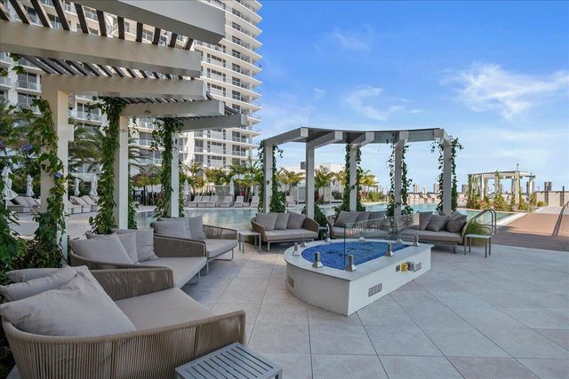 220 Lake Shore Drive 1413, Lake Park, FL 33403