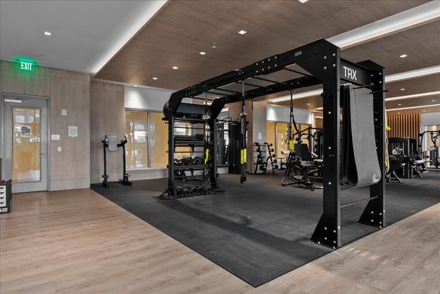 220 Lake Shore Drive 1413, Lake Park, FL 33403