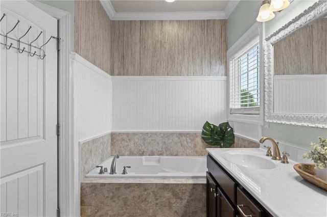 1933 Channing LN, Virginia Beach, VA 23456