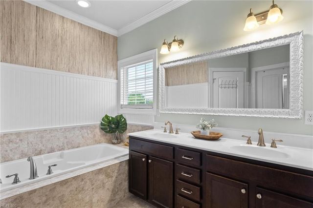 1933 Channing LN, Virginia Beach, VA 23456