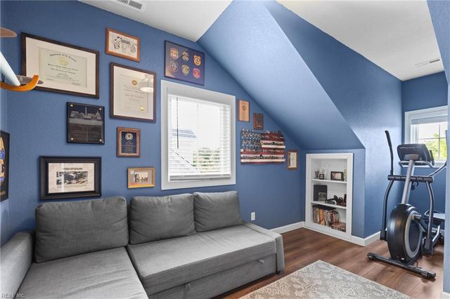 1933 Channing LN, Virginia Beach, VA 23456