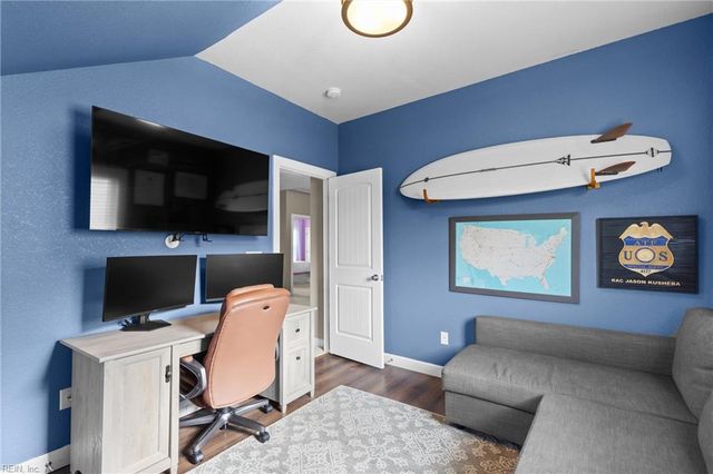 1933 Channing LN, Virginia Beach, VA 23456